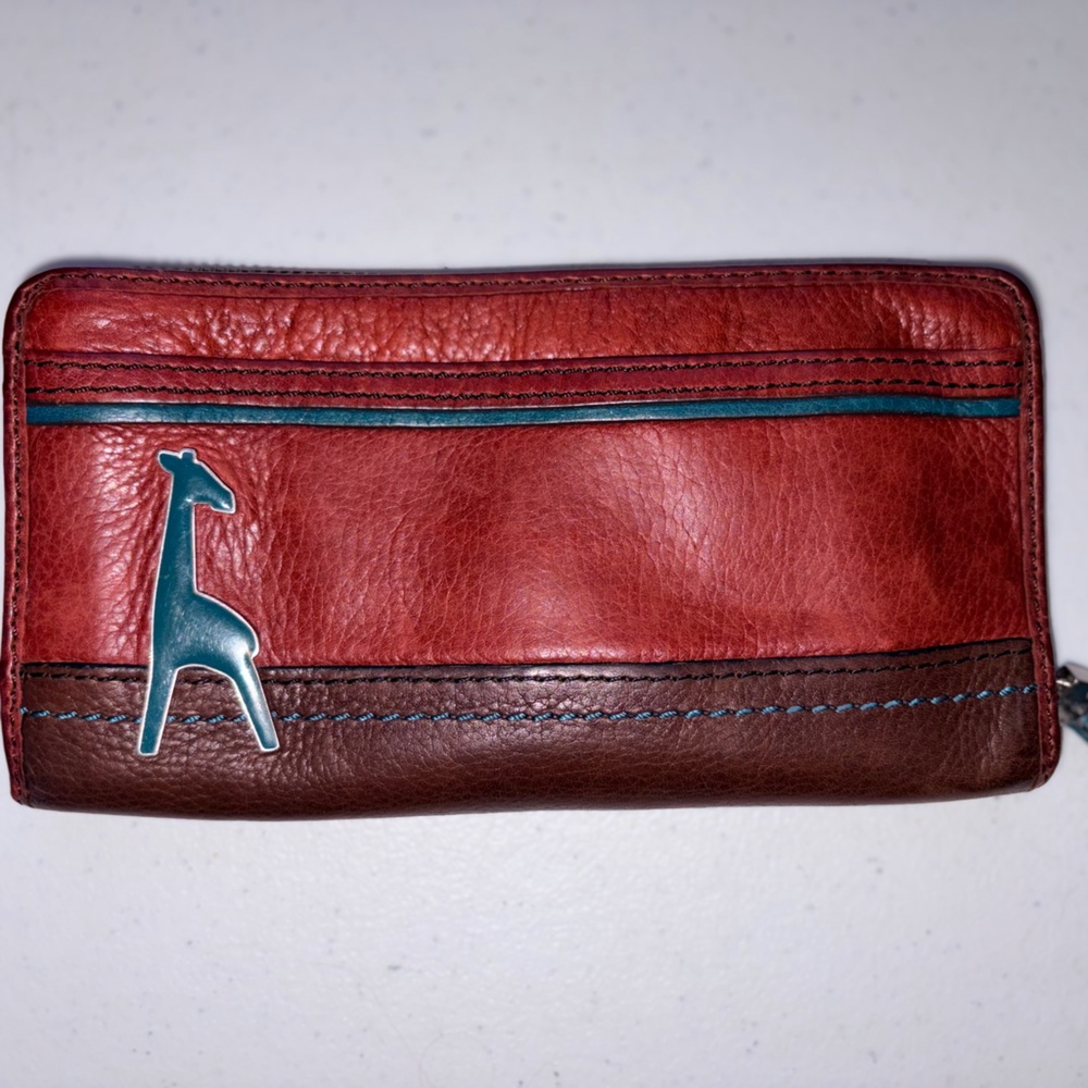 Fossil Red and Brown Leather Wallet with Giraffe Logo - see description!